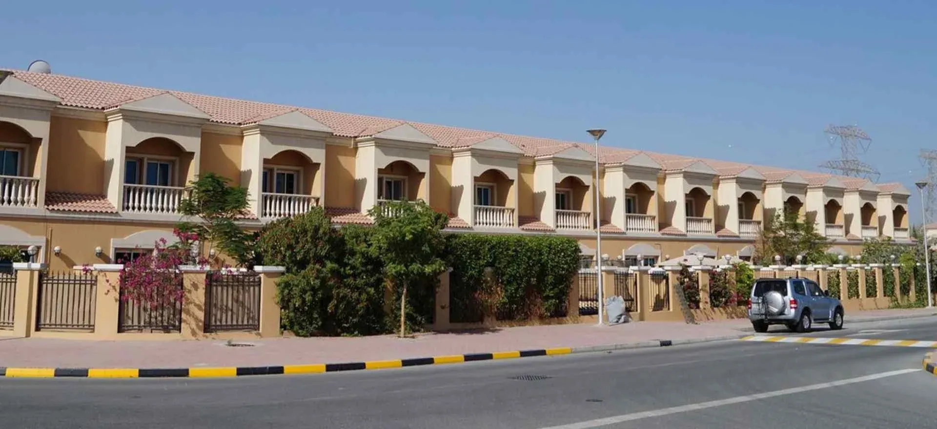 COST-OF-LIVING-IN-JUMEIRAH-VILLAGE-TRIANGLE-PROS-AND-CONS-5_11zon-1.webp